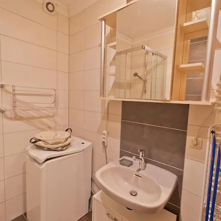 Twins Markovic Appartamento Pola