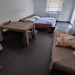 Twins Markovic Apartment *