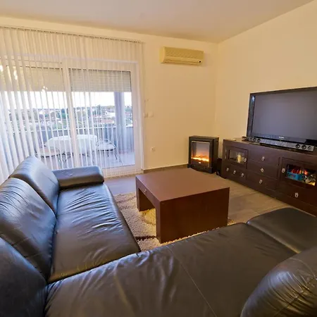 Twins Markovic Apartment