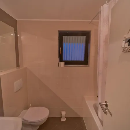 Twins Markovic Apartamento Pula