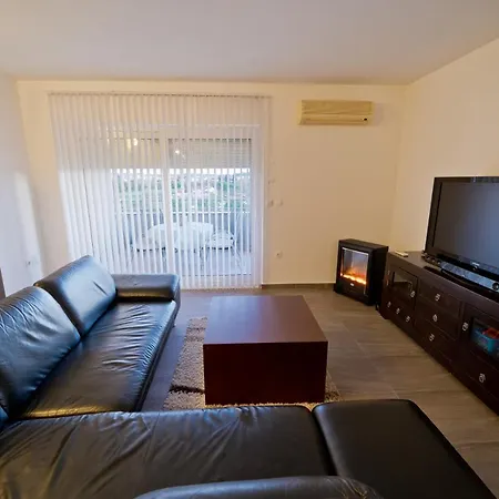 Apartment Twins Markovic Pula