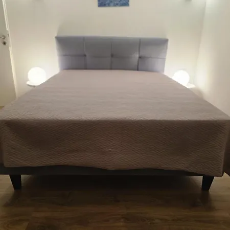 Twins Markovic Lejlighed