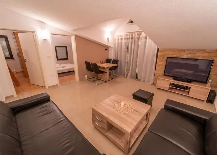 Twins Markovic * Pula