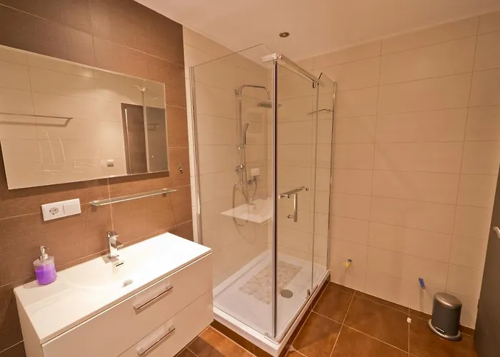 Twins Markovic Lejlighed *