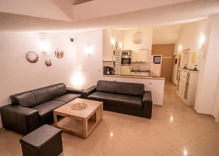 Twins Markovic Lejlighed *