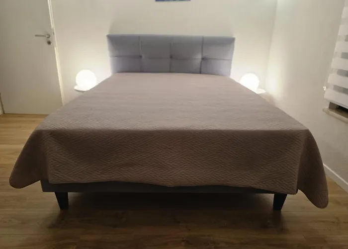 Twins Markovic Lägenhet